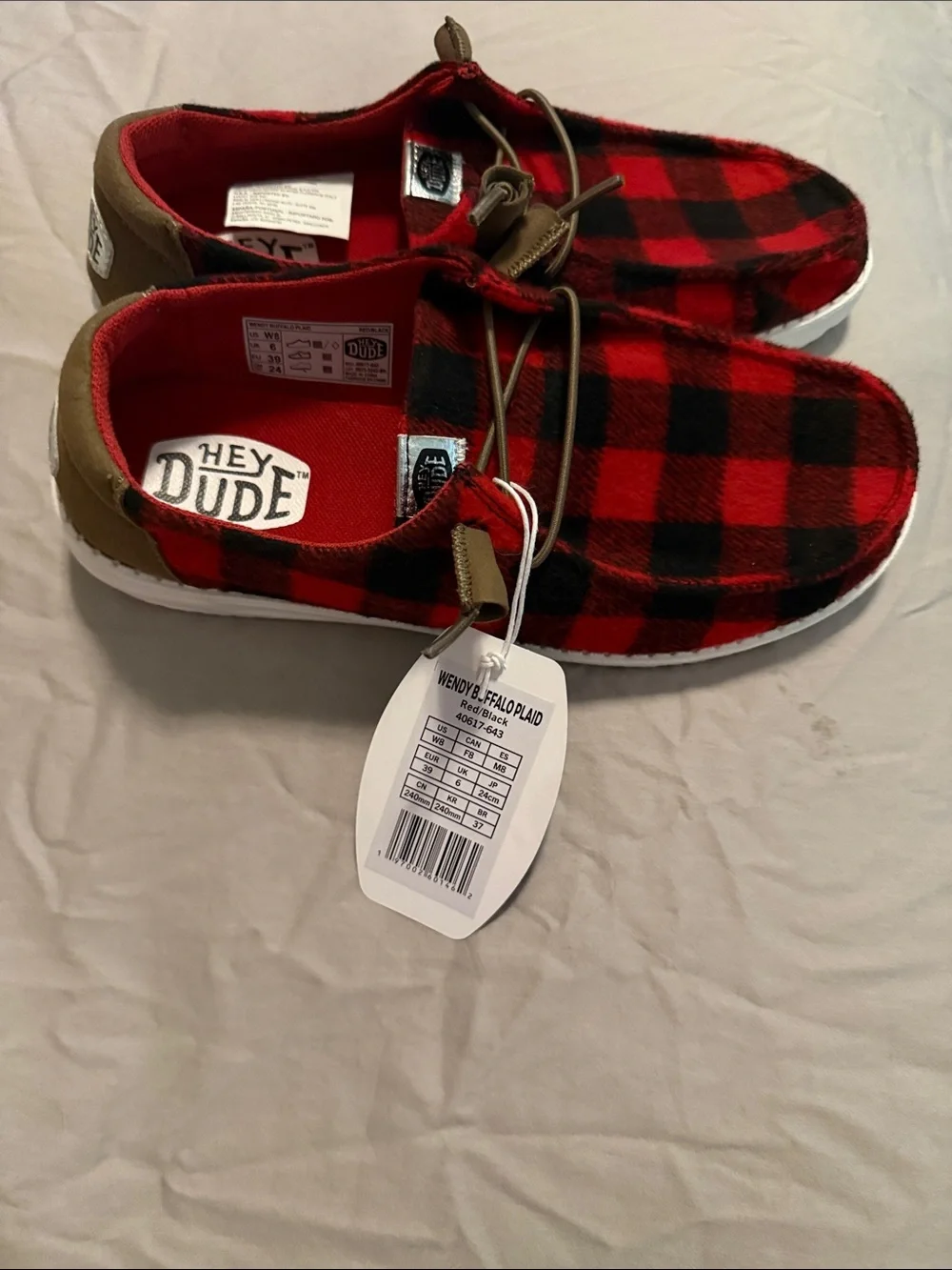 Hey Dude Wendy Buffalo Plaid Slip Ons Size 8. - Picture 4 of 6
